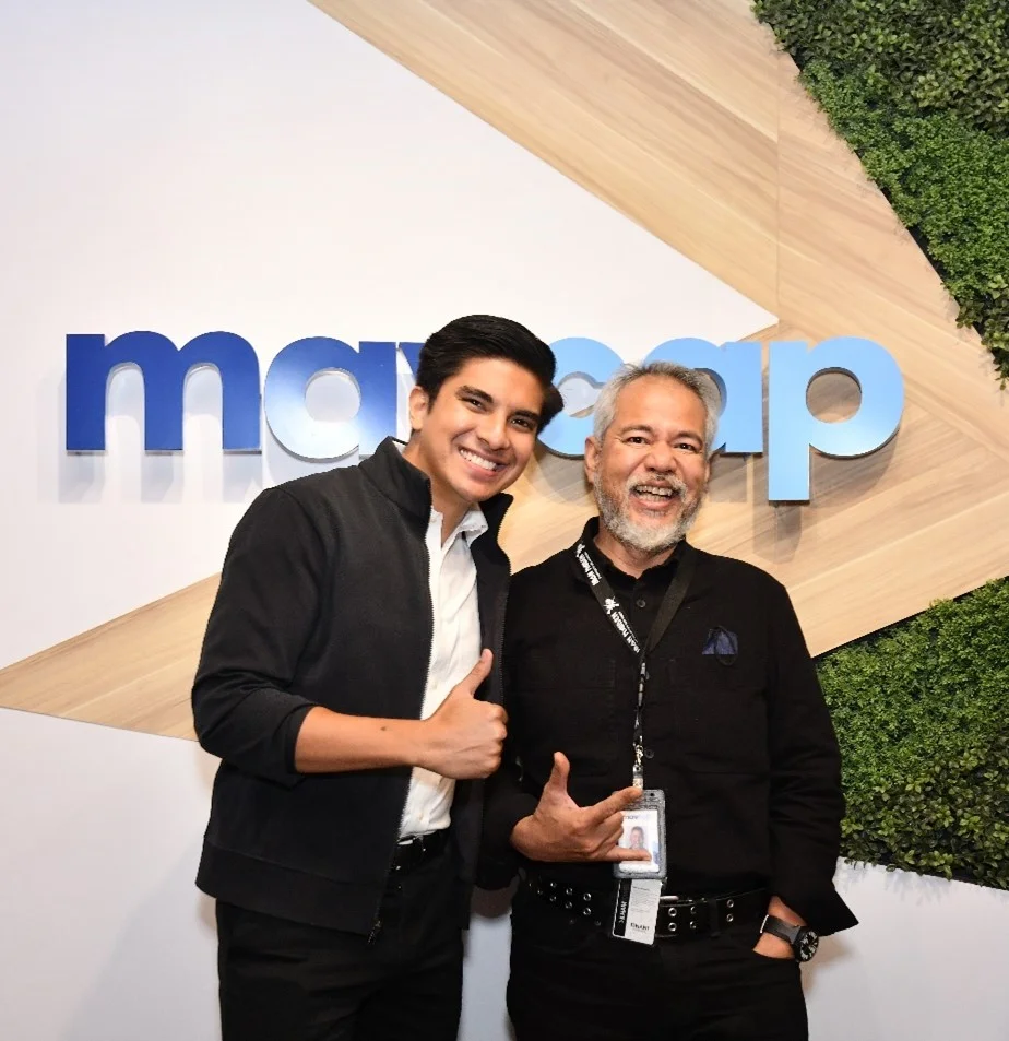 COOX’s Co-Founder, Syed Saddiq with MAVCAP’s CEO, Shahril Anas